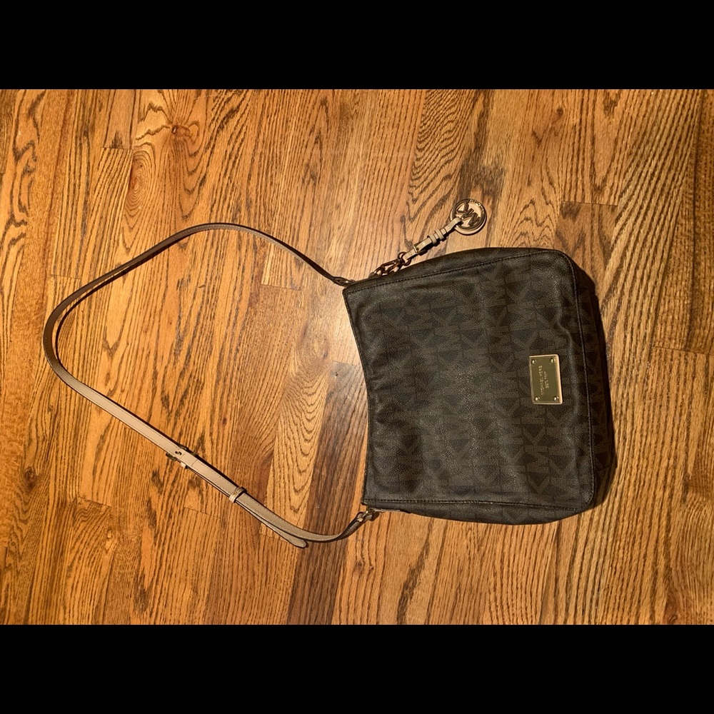 Michael Kors crossbody/ shoulder purse
